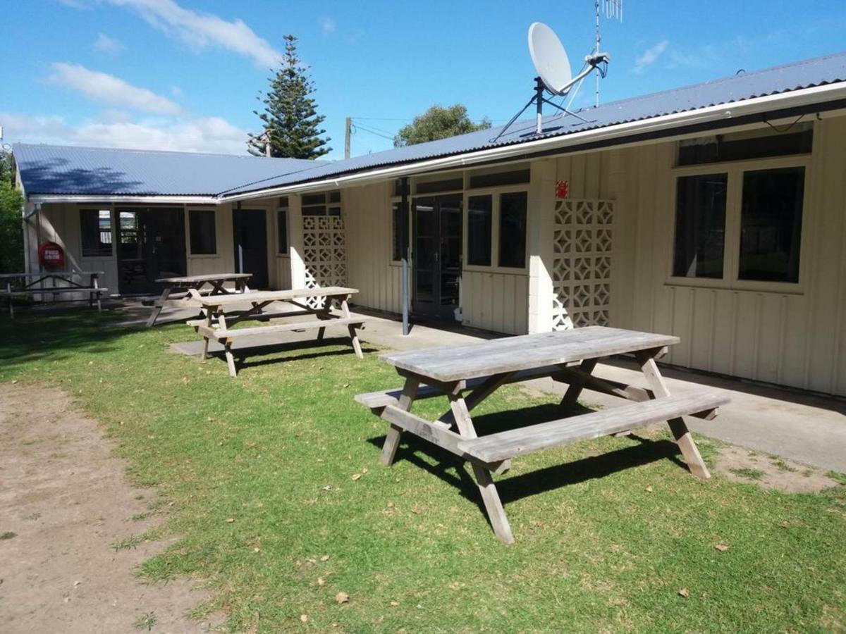 Mahia Motel And Holiday Park Exteriör bild